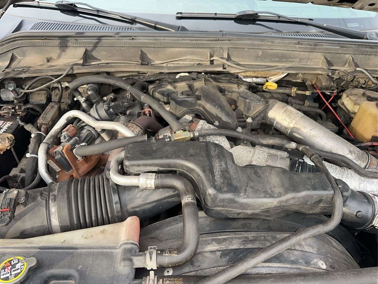 2016-ford-f550-xl-image-31