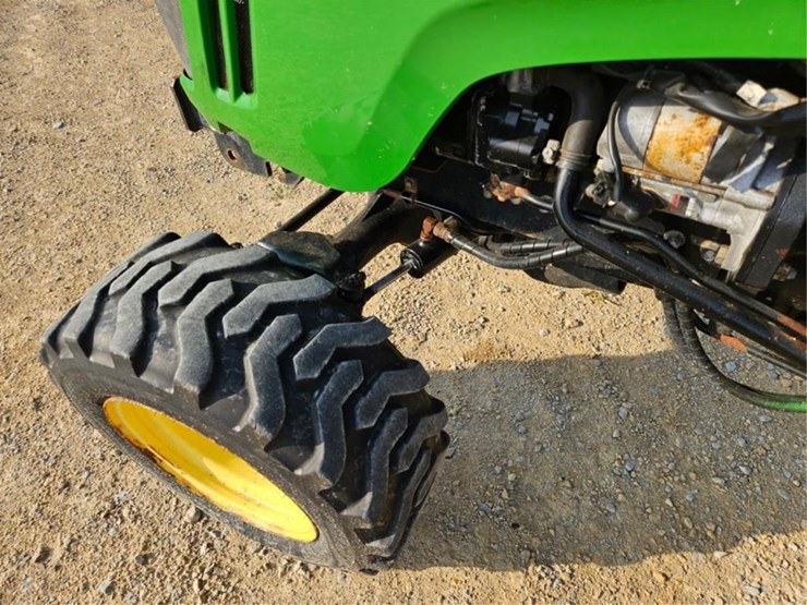 john-deere-2520-image-27