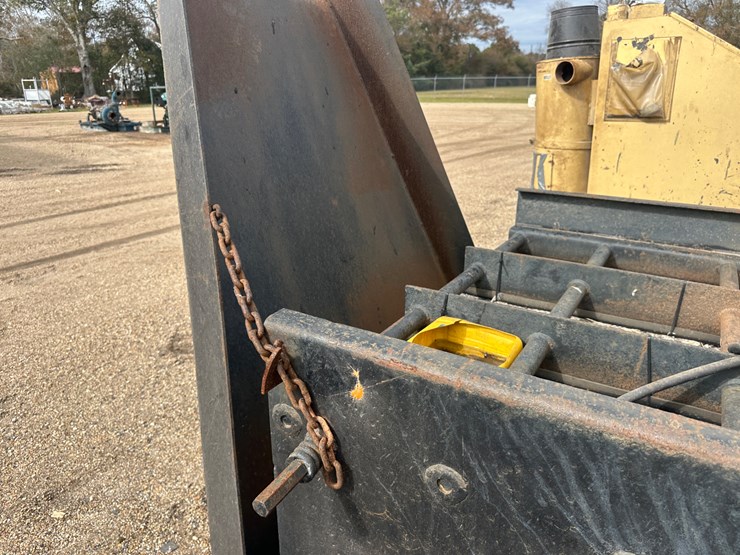 #2797-•-shaker-screen-image-24