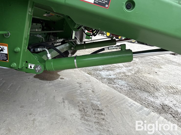 2022-john-deere-s780-image-11