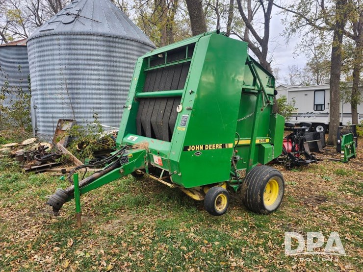 john-deere-535-image-1