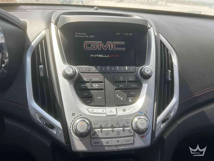 2015-gmc-terrain-suv-image-29