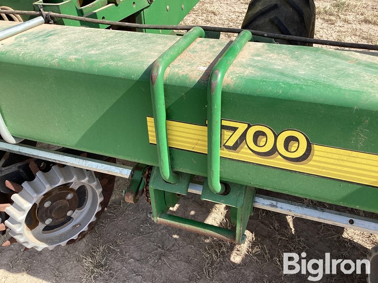2007-john-deere-1700-image-15