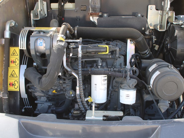 2021-new-holland-w80c-image-51