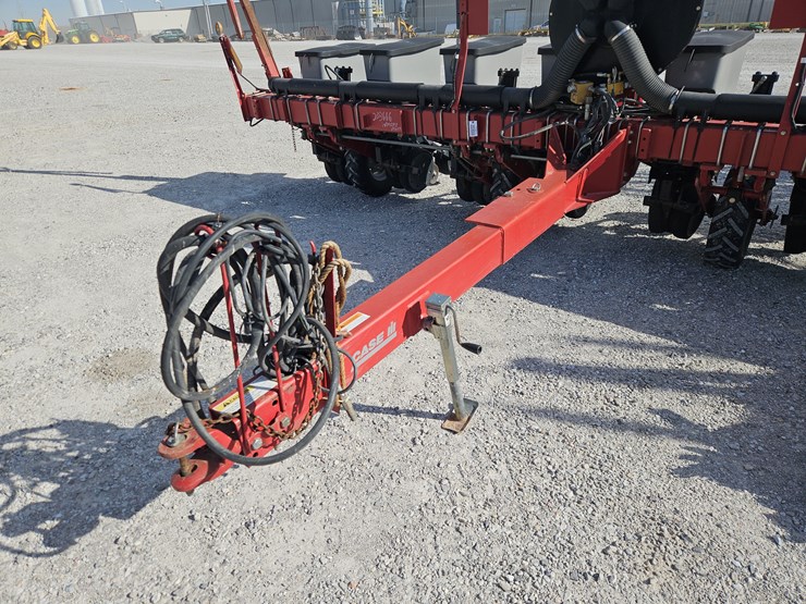 case-ih-1200-image-2