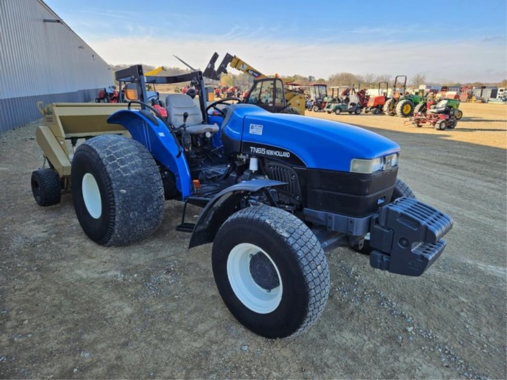 new-holland-tn65-image-7