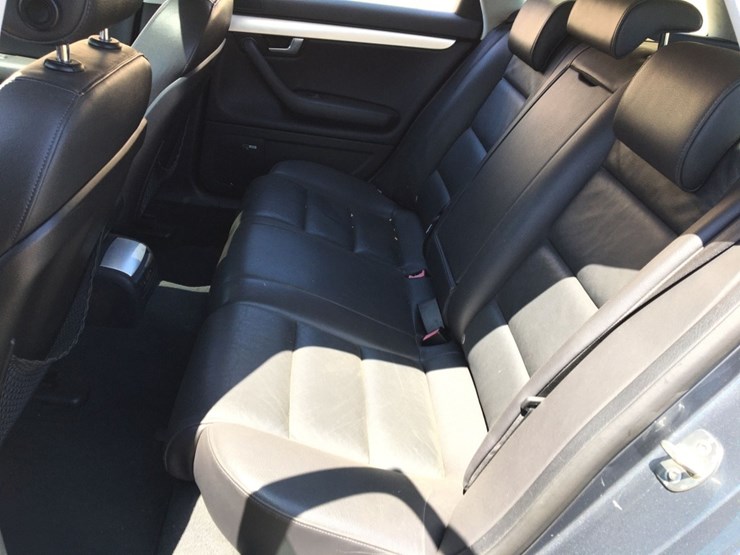 2005-audi-a4-quattro-sedan,-image-9