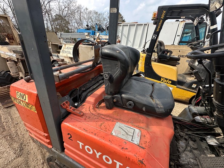 #2604-•-toyota-sgc30-forklift-|-parts/repairs-image-34