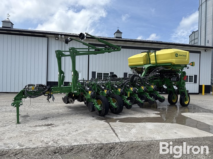 2022-john-deere-1775-image-1