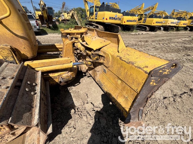 2023-komatsu-d61pxi-24-image-17