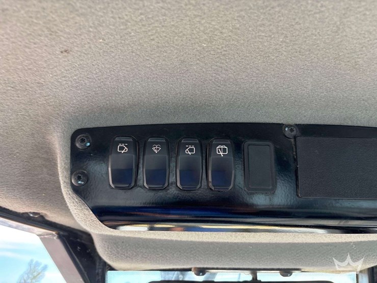 2020-caterpillar-d5k2-lgp-image-10