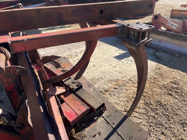 #5937-•-leon-front-end-loader-image-25