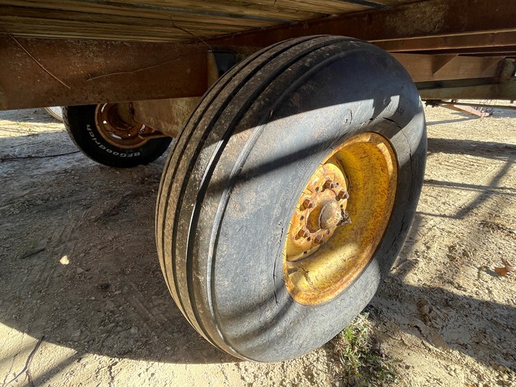 #5927-•-16'-hay-rack-image-15