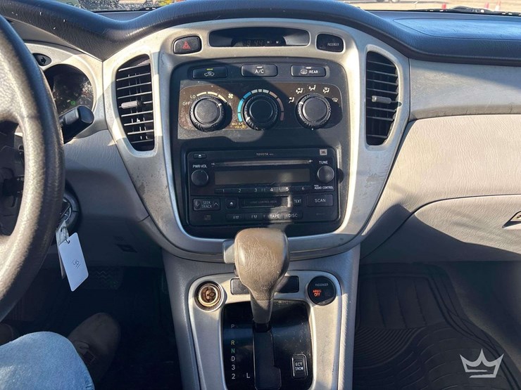 2005-toyota-highlander-image-15