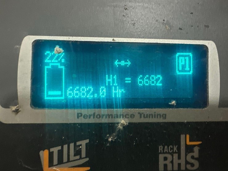 2019-crown-rr5725-35-image-5