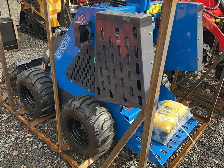 2025-agt-mx-mzw14-mini-skid-steer-loader-image-4