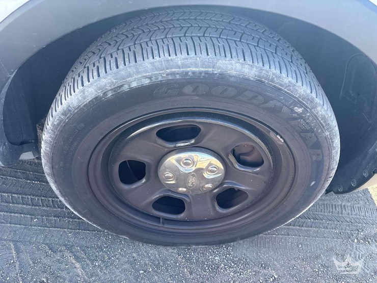 2018-ford-explorer-image-22