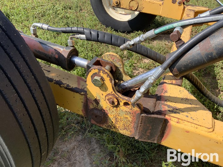 henke-buffalo-12’-feedlot-scraper-image-19