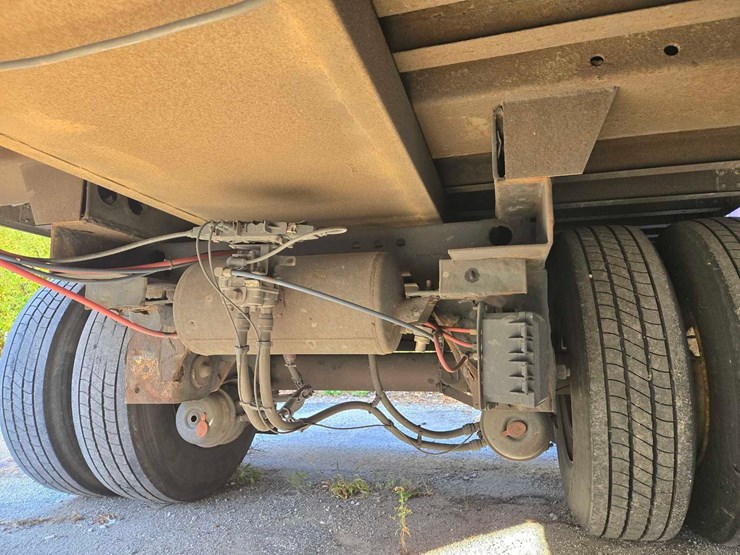 2015-great-dane-trailer-image-6