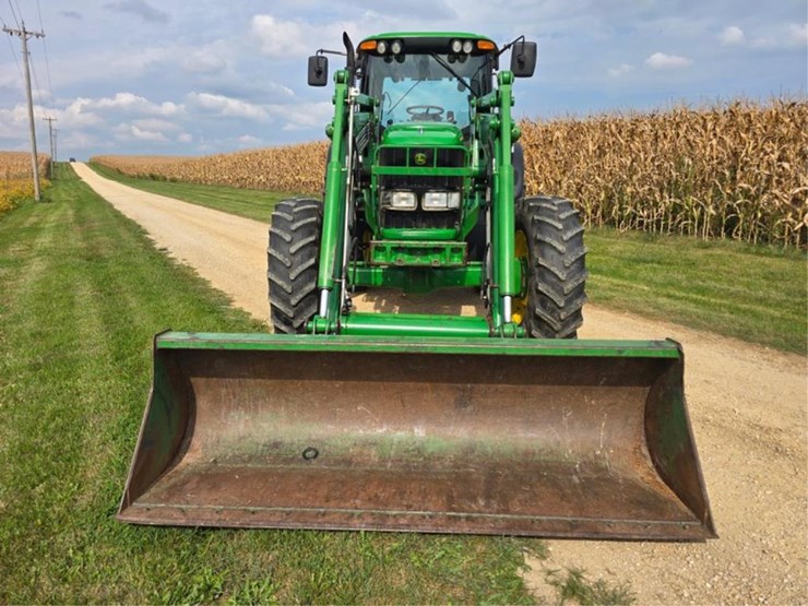 john-deere-7520-image-16