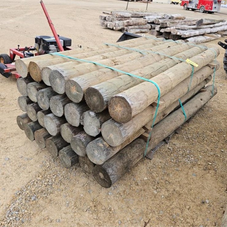 #3061 • 28 6" x 8' Wood Posts