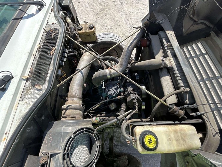 2002-international-4700-image-10