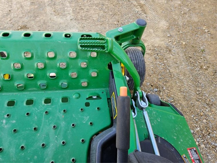 2022-john-deere-z930m-image-22