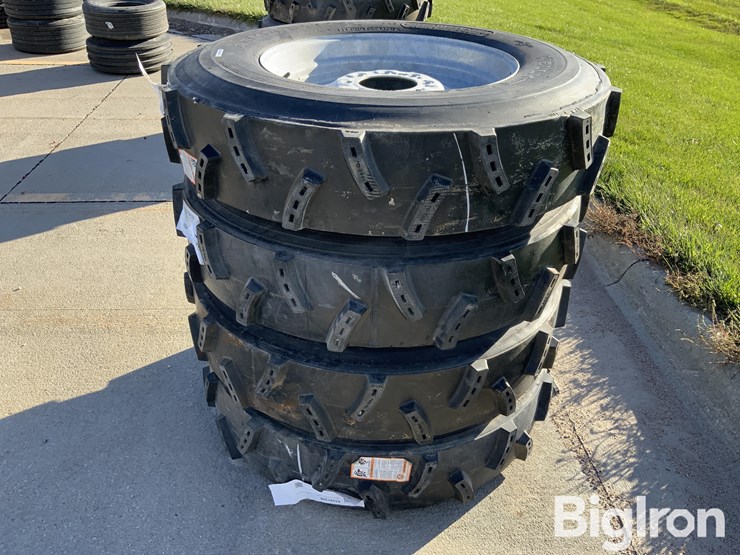 11r24.5-pivot-tires-&-rims-image-8