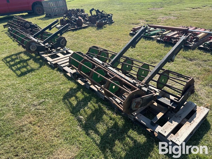john-deere-rolling-baskets-image-2
