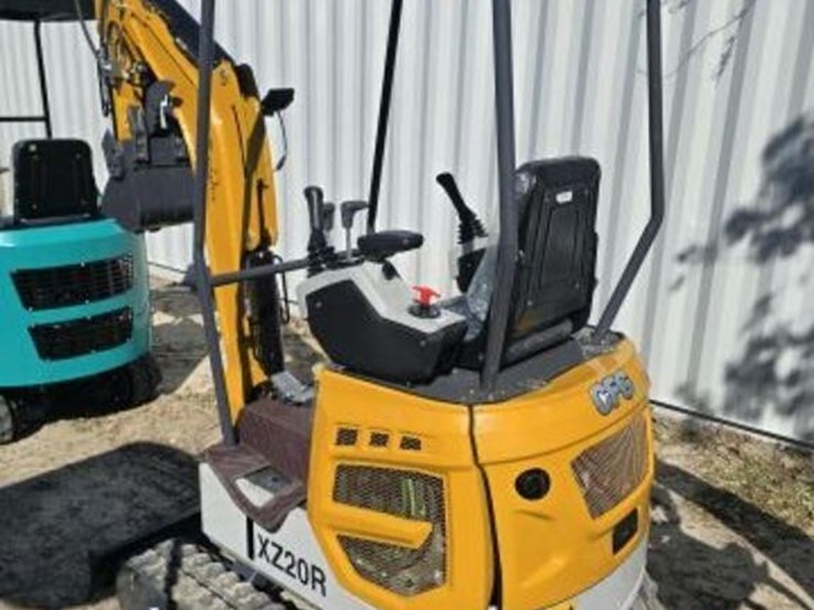 cfg-mini-excavator-xz20r-w-hydrualic-thumb-image-4