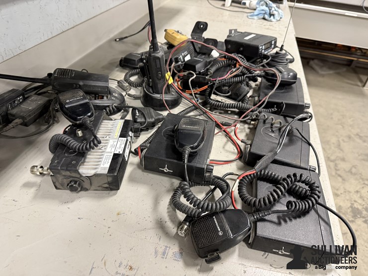 2-way-radios-image-7