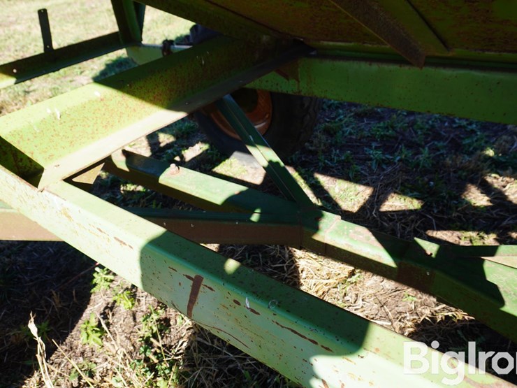 john-deere-1075-image-14