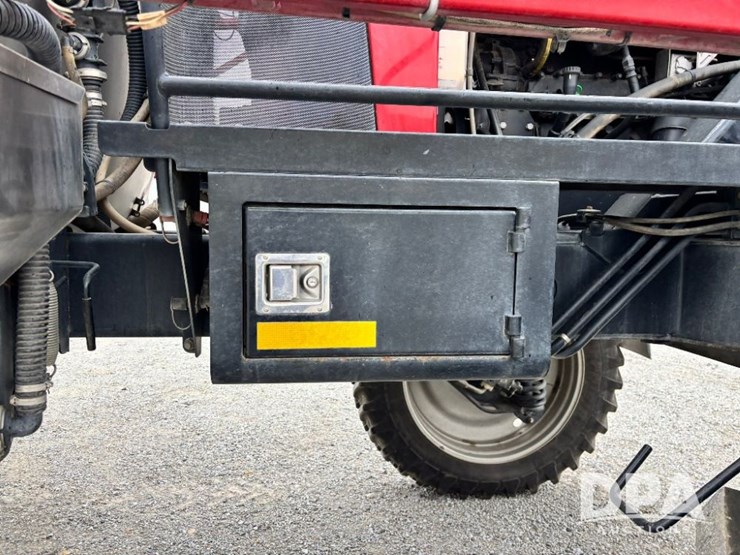 2019-case-ih-patriot-4440-image-41