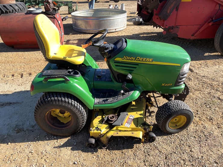john-deere-x485-image-3