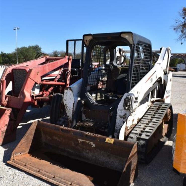 2013 BOBCAT T590