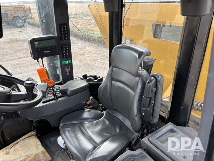 2014-ag-chem-rg1100-image-63