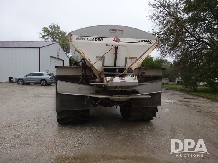 2009-case-ih-titan-3020-image-26