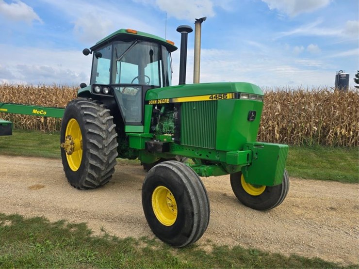 john-deere-4455-image-11