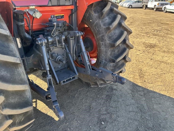 2019-kubota-m7060d-image-13