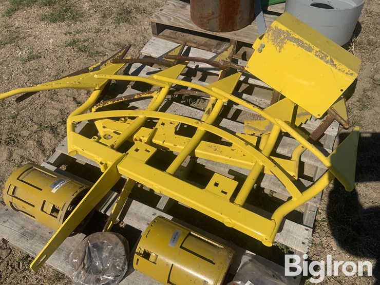 john-deere-chopper-parts-image-13