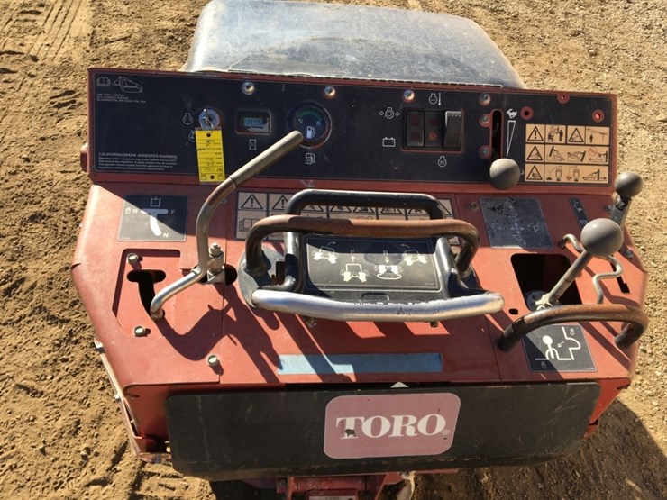 2013-toro-22323-stand-on-compact-track-loader,-image-8