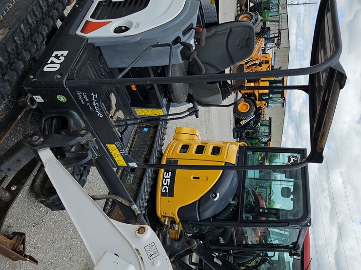 2016-bobcat-e20-image-18