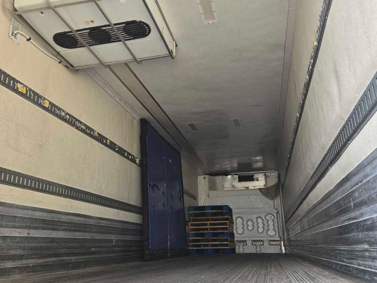 2012-great-dane-trailer-image-4