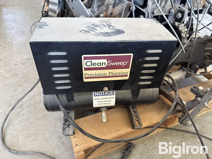 martin-row-cleaners-clean-sweep-image-17