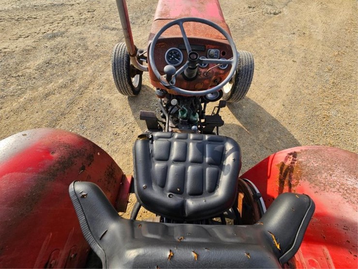 massey-ferguson-240-image-15