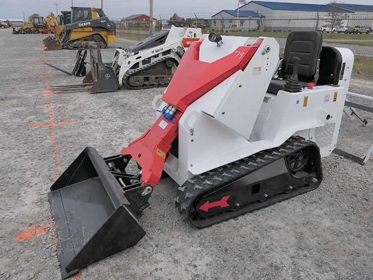 shandong-lp630-ride-on-crawler-mini-skidsteer,-sn:20250811057,-b&s-13hp-gas-image-1