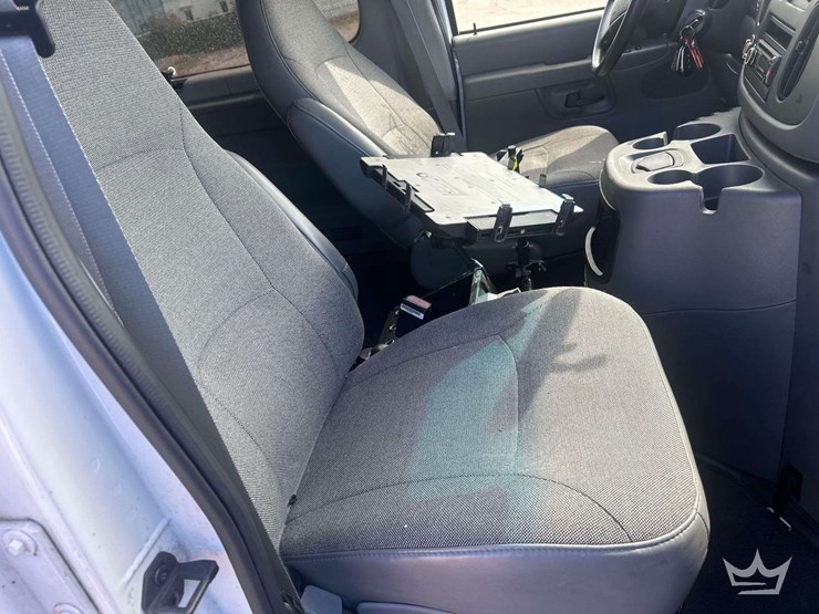 2003-ford-e250-image-19