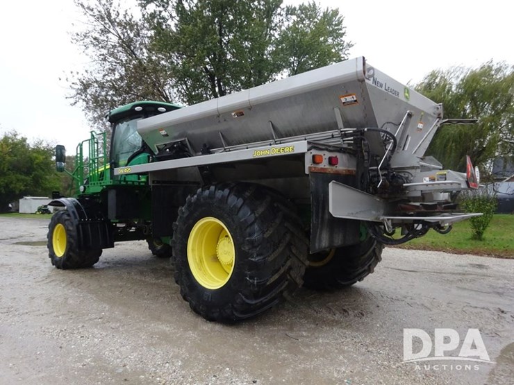 2018-john-deere-f4365-image-32