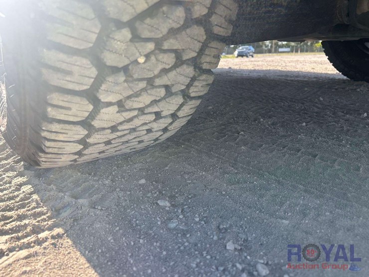 2019-ford-f150-image-30