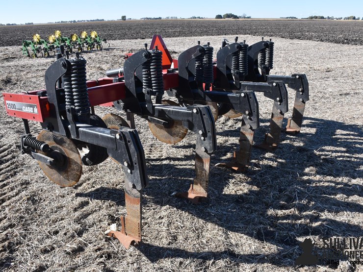 case-ih-2500-image-7